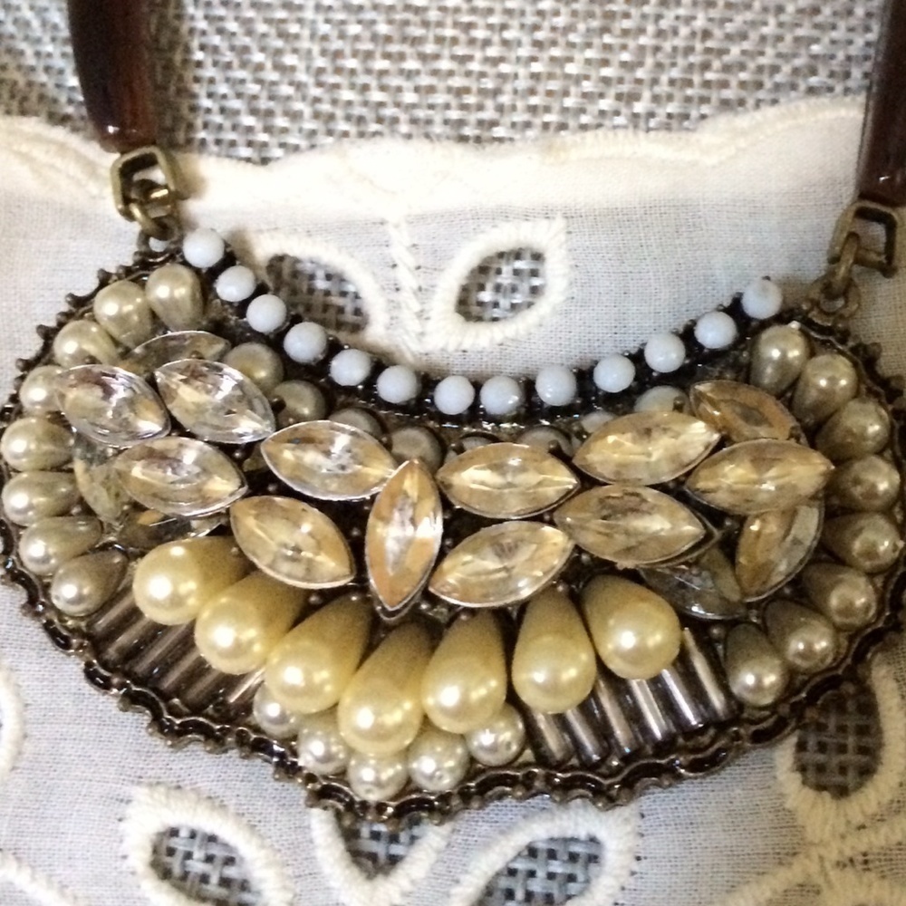 - New (w/o) tag- Anthropologie necklace - Picture 4 of 5